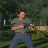 road_house_gun.gif